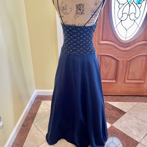 JS Collections petite evening gown - Picture 2 of 4